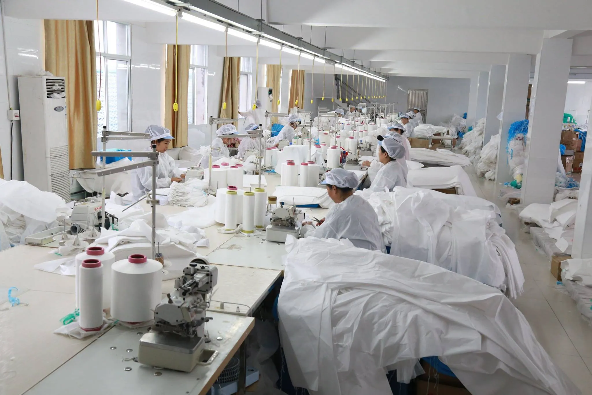 China Disposable PPE Coveralls Factories
